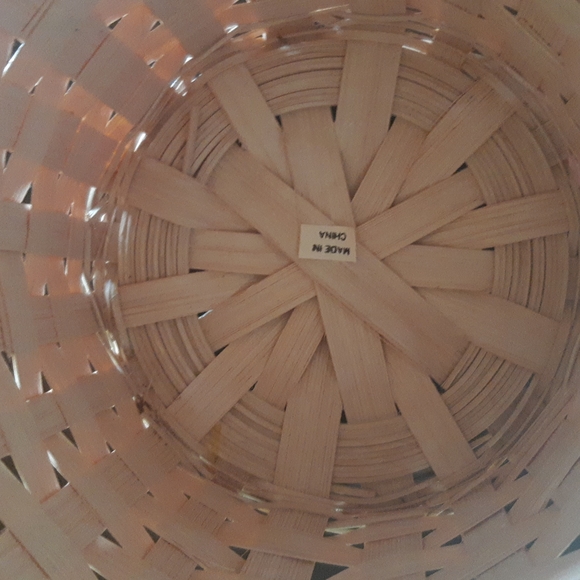 Pink wicker circle basket - Picture 4 of 12